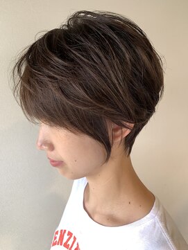 アールサロンサカエ(Rr SALON SAKAE) 【BOTANIUM滝島】束感エッジショート