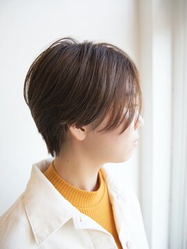 ナズル(nuzzle) ハンサムショートxセンターパート