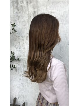 バトン ヘアケア アンド デザイン(baton hair care & design) 韓国風巻き髪 ロングヘア