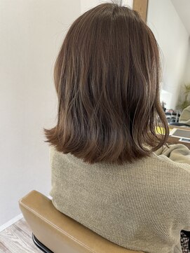 シキ(C key) 外ハネ×オリーブアッシュ