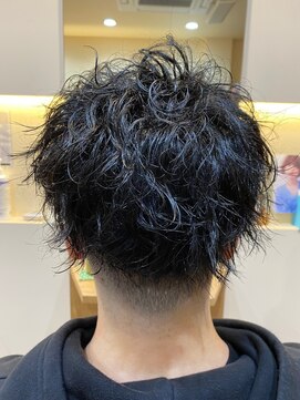 サロンドカスティーロ(salon de castillo) スパイラルパーマ黒髪暗髪メンズカット無造作ナチュラル20代30代