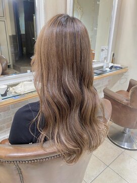 ネオリーブ チロル 横浜西口店(Neolive CiroL.) 韓国風レイヤーロング　ハニーベージュ