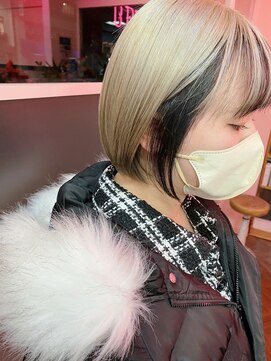 イルウィ(irwi) 【トレンド】ブラックインナーカラー　ホワイトベージュカラー