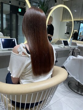 ロンドメリア 天神大名店(Lond Melia) ★斜めバングミディアムヘアグレージュカラーシルキーベージュ★