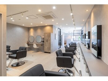 Agu hair lang 高松店【アグ ヘアー ラング】