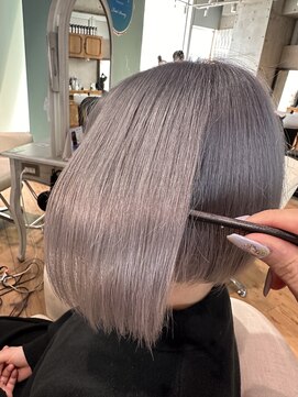 ミラシィ 稲毛(Mirashy) ホワイトシルバーカラー×ハイトーンカラー