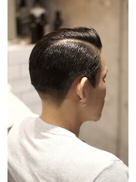 キングスマントーキョー 立川北口店(KINGSMAN TOKYO) アップバング / ツーブロック / スキンフェード 【立川】