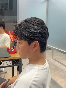 ジーナ 天神(Zina) 【Zina】メンズ/韓国/センターパート/縮毛矯正/福岡/天神/大名