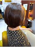 ショートボブ 顔周りカット ブラウン ボブ 前髪カット 艶髪 40代