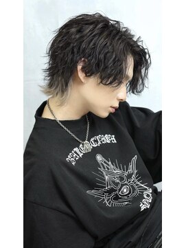 リップス 自由が丘(LIPPS) ブリーチカラー　センターパートウルフ