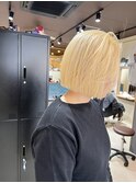 blonde/ケアブリーチ/ハイトーン/切りっぱなしボブ/長崎/浜町
