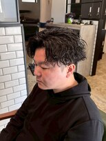 アルフレッド 瑞穂店(alfRed)&nbsp;波巻きパーマ センターパート 束感  メンズ