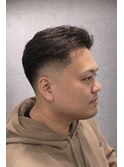 爽やかさとエッジを両立！フェード×ツーブロックスタイル