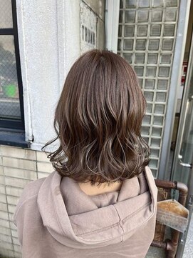 トランク(TRUNK) ミディアム×グレーベージュ