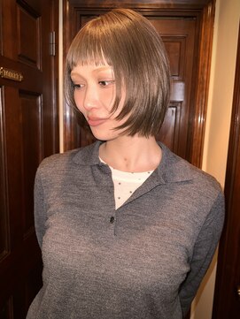 フランジェッタヘアー(Frangetta hair) ミルクティーベージュ♪ミディレイヤー 担当川合