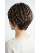 ボリュームが出やすい大人のショート設計     [横須賀中央/横須賀/髪質改善/学割U24/ハイライト]