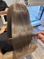 ラカーロ(La CARO)&nbsp;白髪ぼかし×美髪矯正by荒川