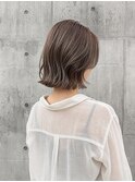 毛先動き重めボブ×アッシュグレージュ
