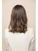 ルルディ バイ アフロディーテ銀座(luludi by APHRODITE) ミディアム/デザインカラー/シルキーベージュ/斜めバング/銀座