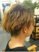 『SOUR MASH HAIR』刈り上げクールショート◆無造作風スタイル