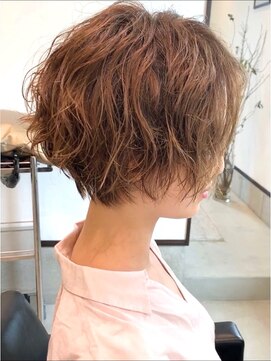 ショートボブ パーマ L シェルハ Shelha のヘアカタログ ホットペッパービューティー