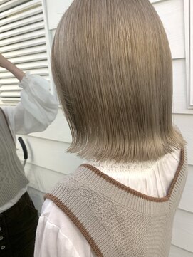 ヒート バイ アンカットラウンジ 渋谷(HEAT by UNCUT&LOUNGE) ダブルカラー/インナーカラー/ケアブリーチ/ハイライト［渋谷］