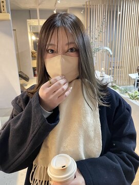 ミー(mii) 【mii】ストレートヘアアッシュブラウン