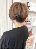 福山市美容室Caary エッジのきいたスッキリくびれ丸みショート