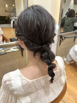 ビュートリアム265(BEAUTRIUM 265)&nbsp;編みおろしアレンジ ブリーチなしダークグレージュ セミロング