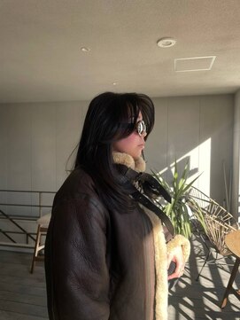 リバレッジ 広尾(Leverage) ロングレイヤー:Maho Toda