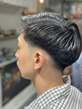 コーク(coke) side part × fade style