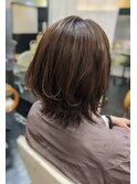 柔らかくフェミニンなスタイル
