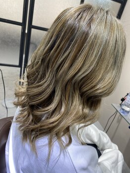 あお へあさろんの写真/美しさを大切に…グレイカラーや白髪染めは《あおへあさろん》にお任せ◎いつまでも”キレイ”に♪
