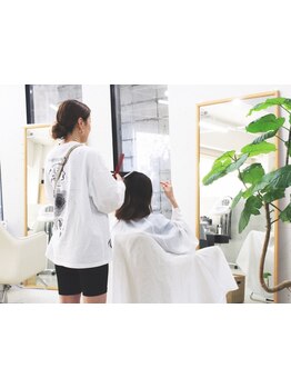 女性スタイリストのみの《SANA HAIR SALON》♪女性ならではのご提案は勿論落ち着いた空間での癒しタイムを
