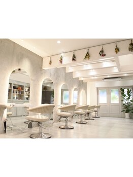 店内Renewal★大人のショート/ボブ、白髪ぼかしも☆高技術の前髪×顔周りカットで圧倒的な小顔へ導く[新潟]