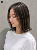 顔周りレイヤー ナチュラルストレート 外ハネ 大人ハイライト