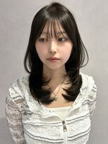 レーヴバイキートス(REVE by kiitos)&nbsp;透明感抜群！！【ミントグレージュメハッシュカット】