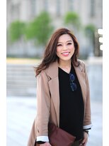 サーティーン(THIRTEEN) ゆるふわ セミロング 大人女子。