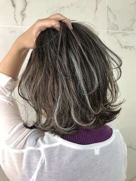 アヴァンス 広島本通店(AVANCE.) コントラストハイライト×外ハネミディアム