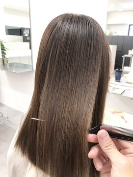 プリュス 名古屋(Plus) ストレートパーマ /うる艶/しっとり/無加工の室内写真