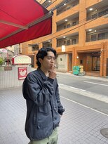 ウェルネス(Wellness) センターパート、パーマ、スパイラルパーマ