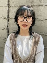 カルテ(QUARTE)&nbsp;ウルフショート　インナーカラー　ビリジアン