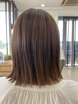 トモ(TOMO) ストレートボブ