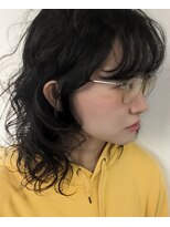 マイレ(maile)&nbsp;【maile】黒髪×ウルフ×パーマ