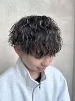 インフィニティー infinity HAIR SPACE BLOOM 波巻きパーマ・ハイライト