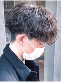 波巻きスパイラルパーマツーブロックツイストパーマメンズヘア