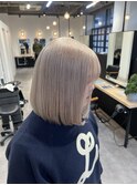 ミルクティーベージュ_ハイトーンボブ