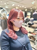 アクション 心斎橋店(ACTION)&nbsp;レイヤーミディアムヘア　くびれヘア韓国風巻き　チェリーレッド