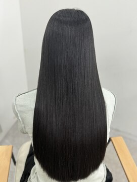 モモ(momo) ロング美髪顔周りレイヤー韓国ヘアくびれヘア_momo0003