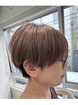 アッシュ 浜田山店(Ash)&nbsp;エッジを効かせた、シルバーショートマッシュ